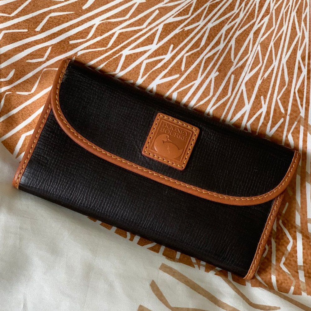 Dooney & Bourke Clutch Wallet